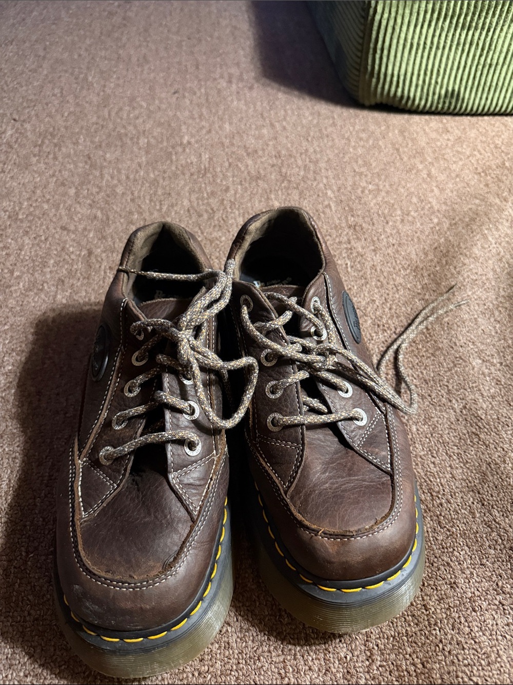 Dr. Martens buzz 5-eye grizzly brown